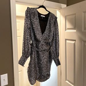 Brand new w/o tags because it has been washed!